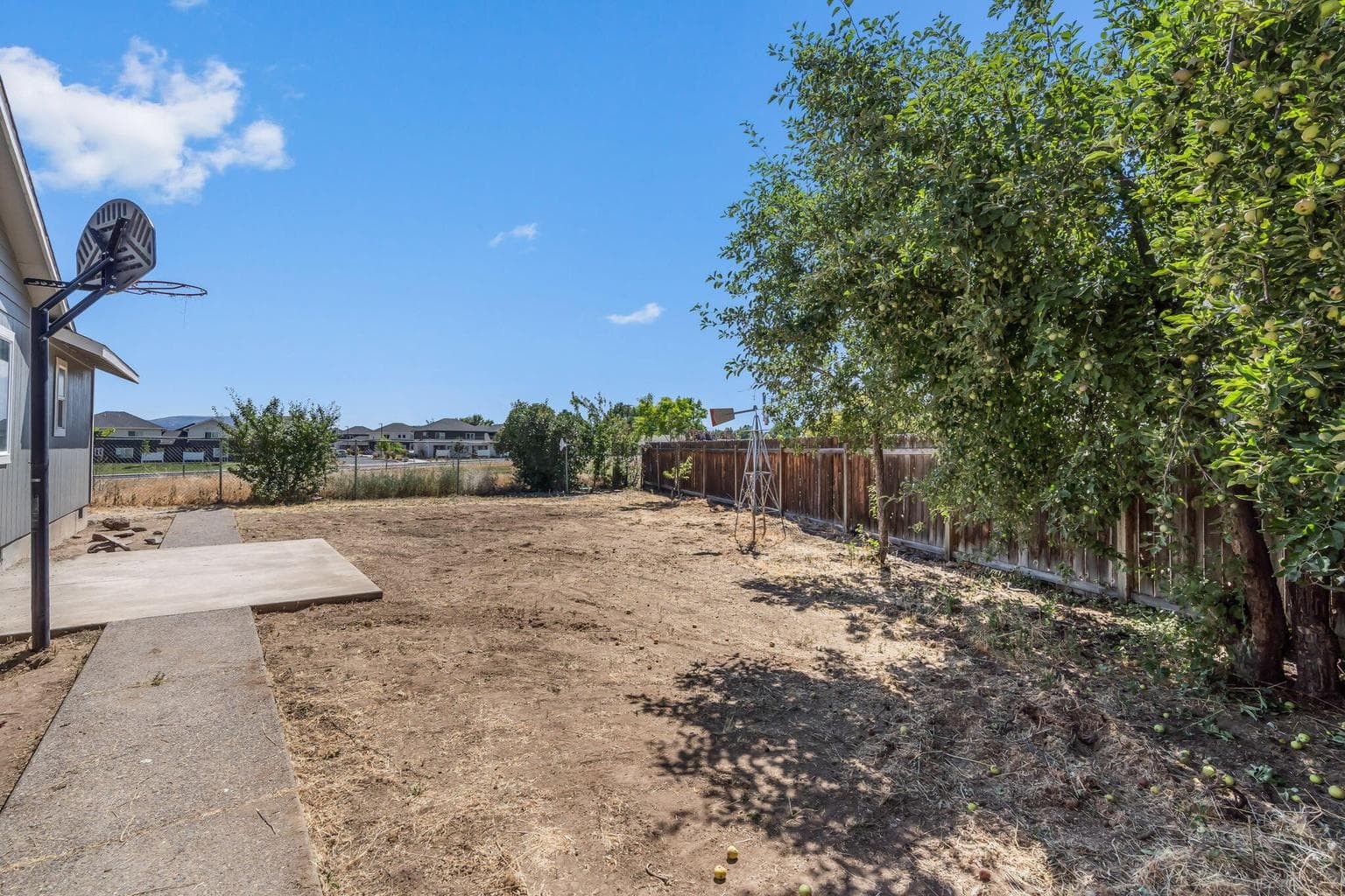 Photo of 2265 NE Cherry Loop 29 of 30