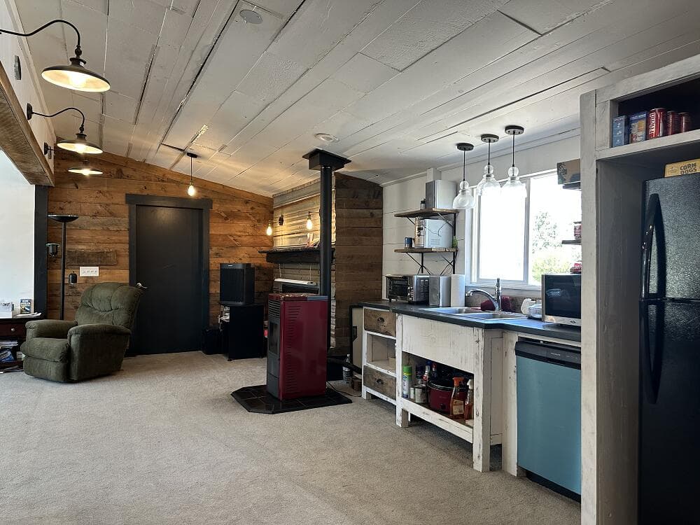 Photo of 1502 SE Akins Drive 8 of 34
