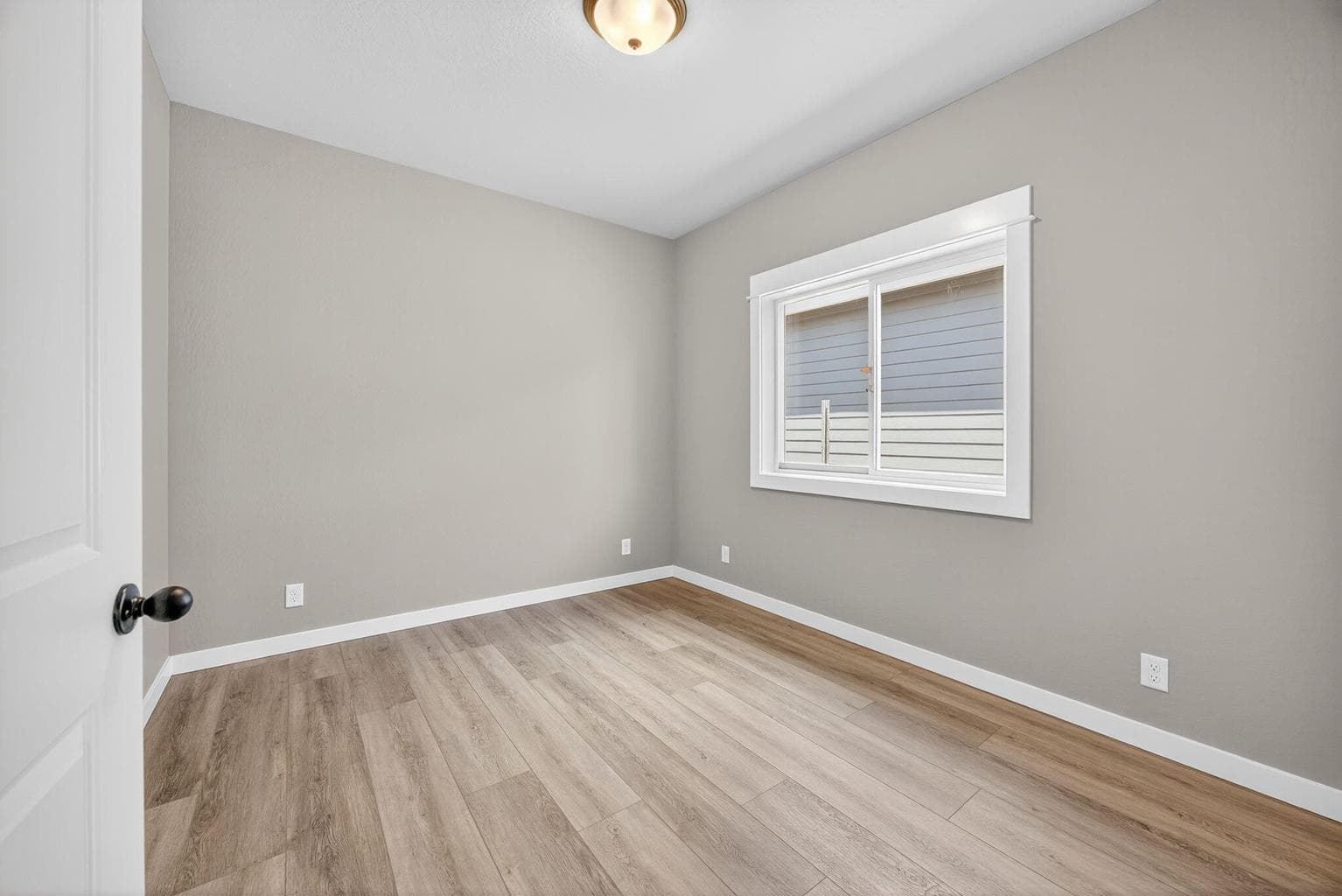 Photo of 3719 Carlin 4 of 41