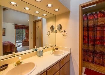 Photo of 57383 Lowland Lane 8 of 22