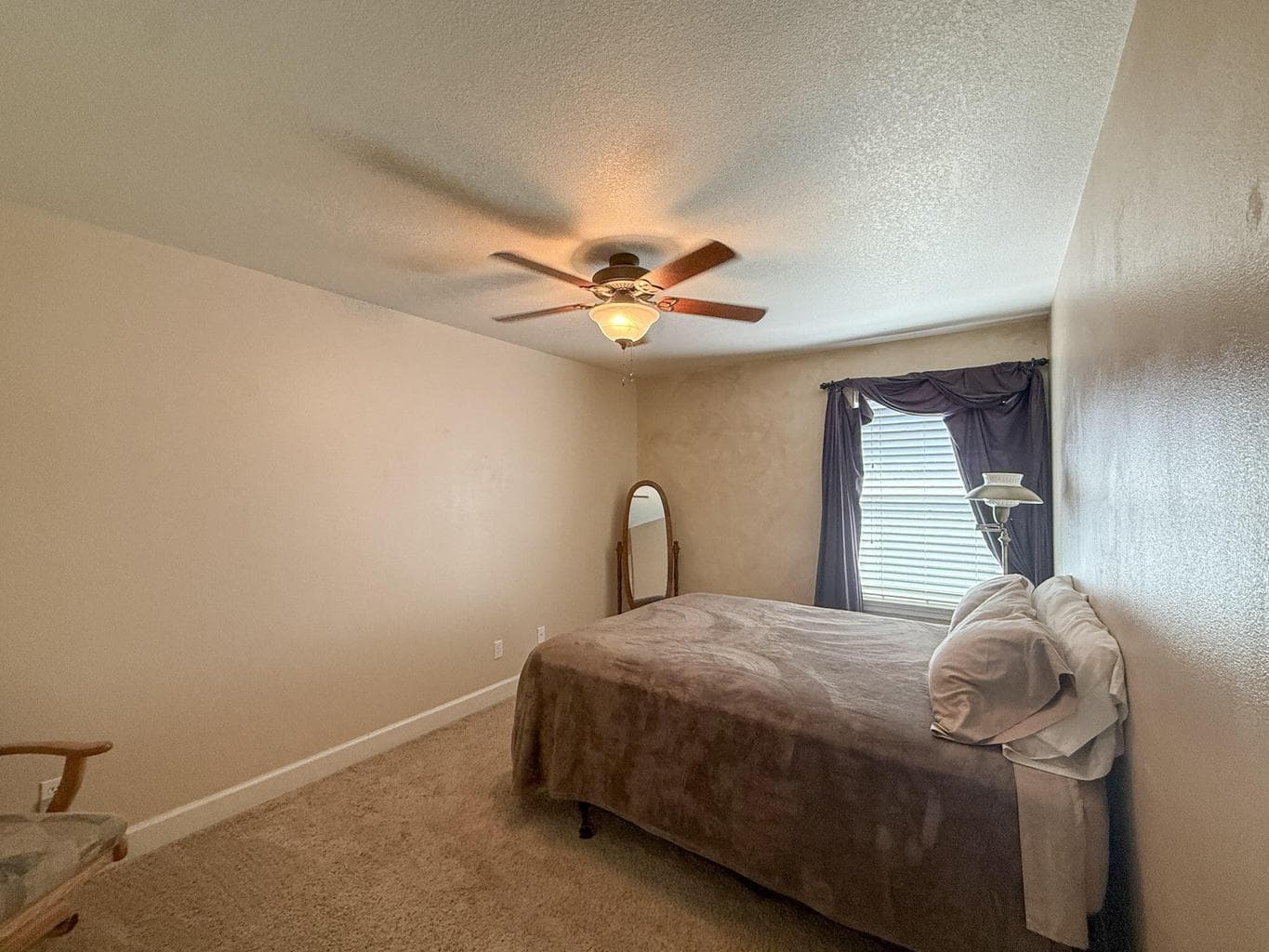 Photo of 899 NE Cobblestone Court 16 of 30