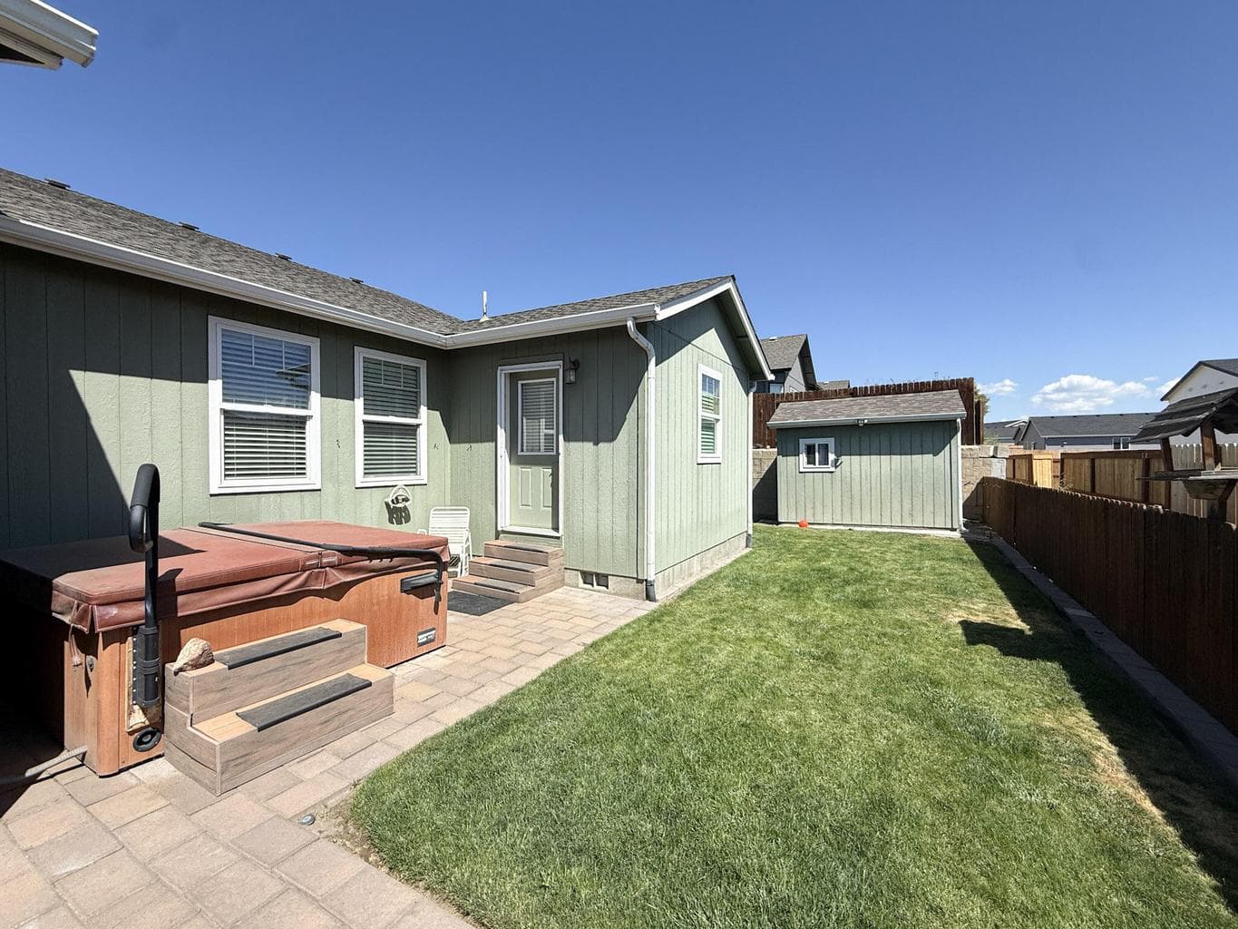 Photo of 899 NE Cobblestone Court 22 of 30