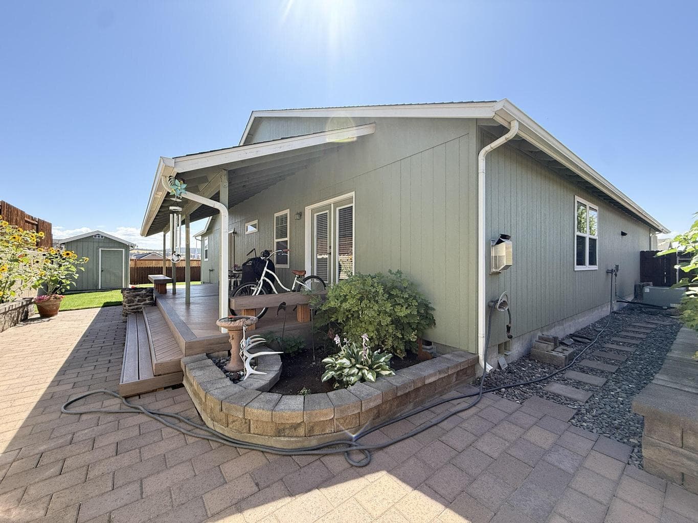 Photo of 899 NE Cobblestone Court 28 of 30