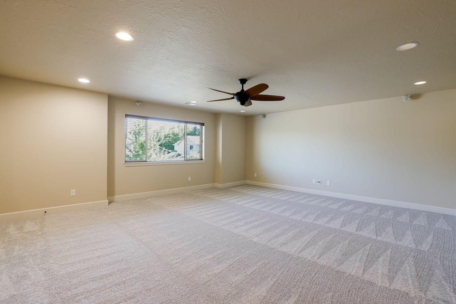 Upstairs Bonus room, equipped with surround sound