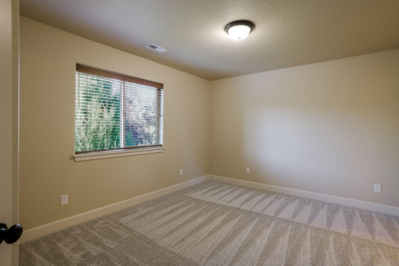 Upstairs Bedroom #2