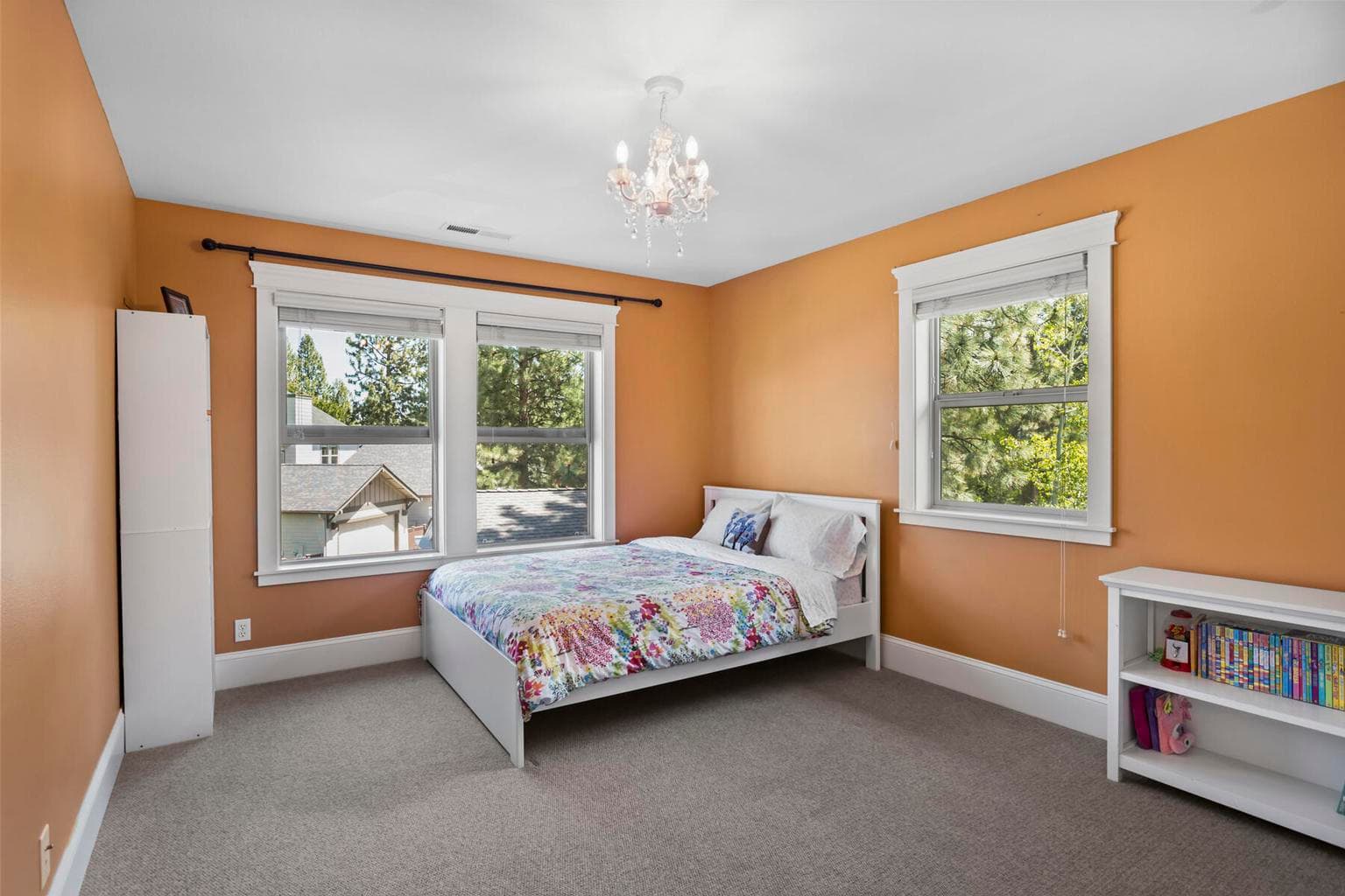 Photo of 810 NW Fort Clatsop Street 34 of 54