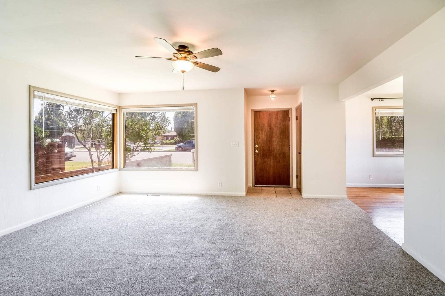 Photo of 555 4th 3 of 20