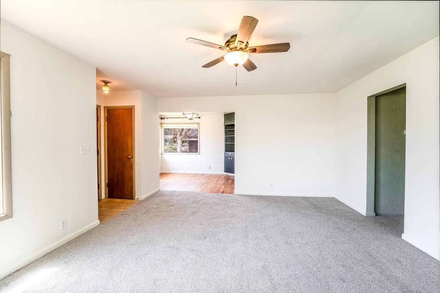 Photo of 555 4th 4 of 20