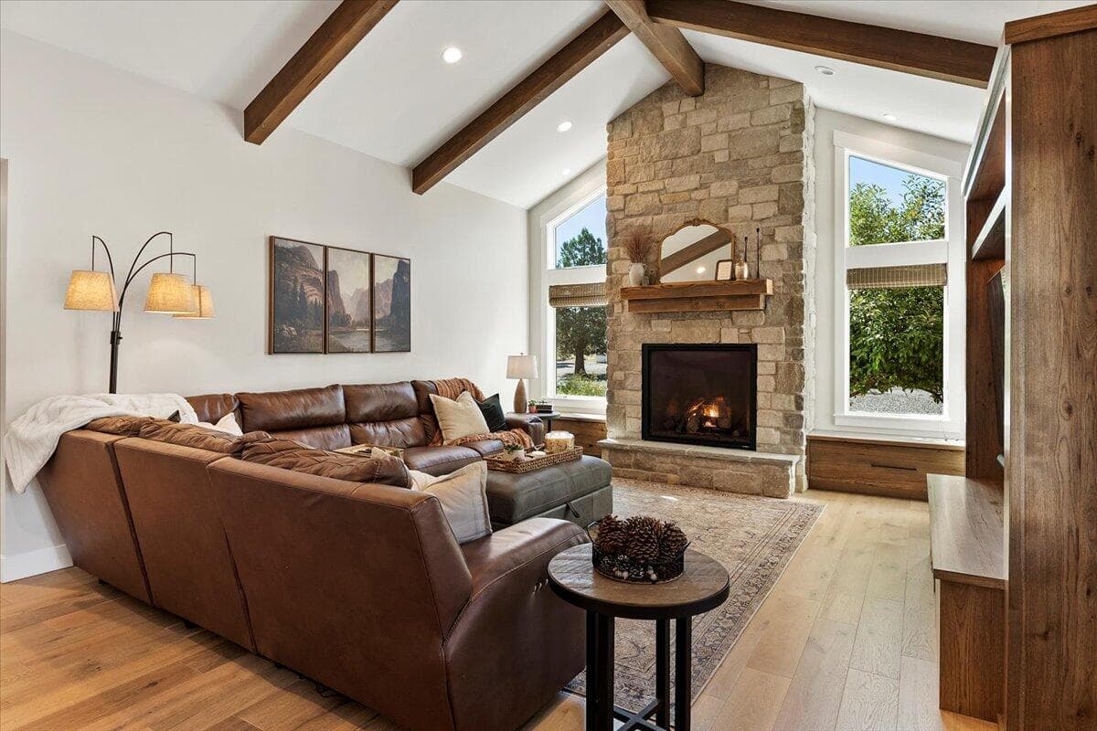 Photo of 4800 57th 6 of 90