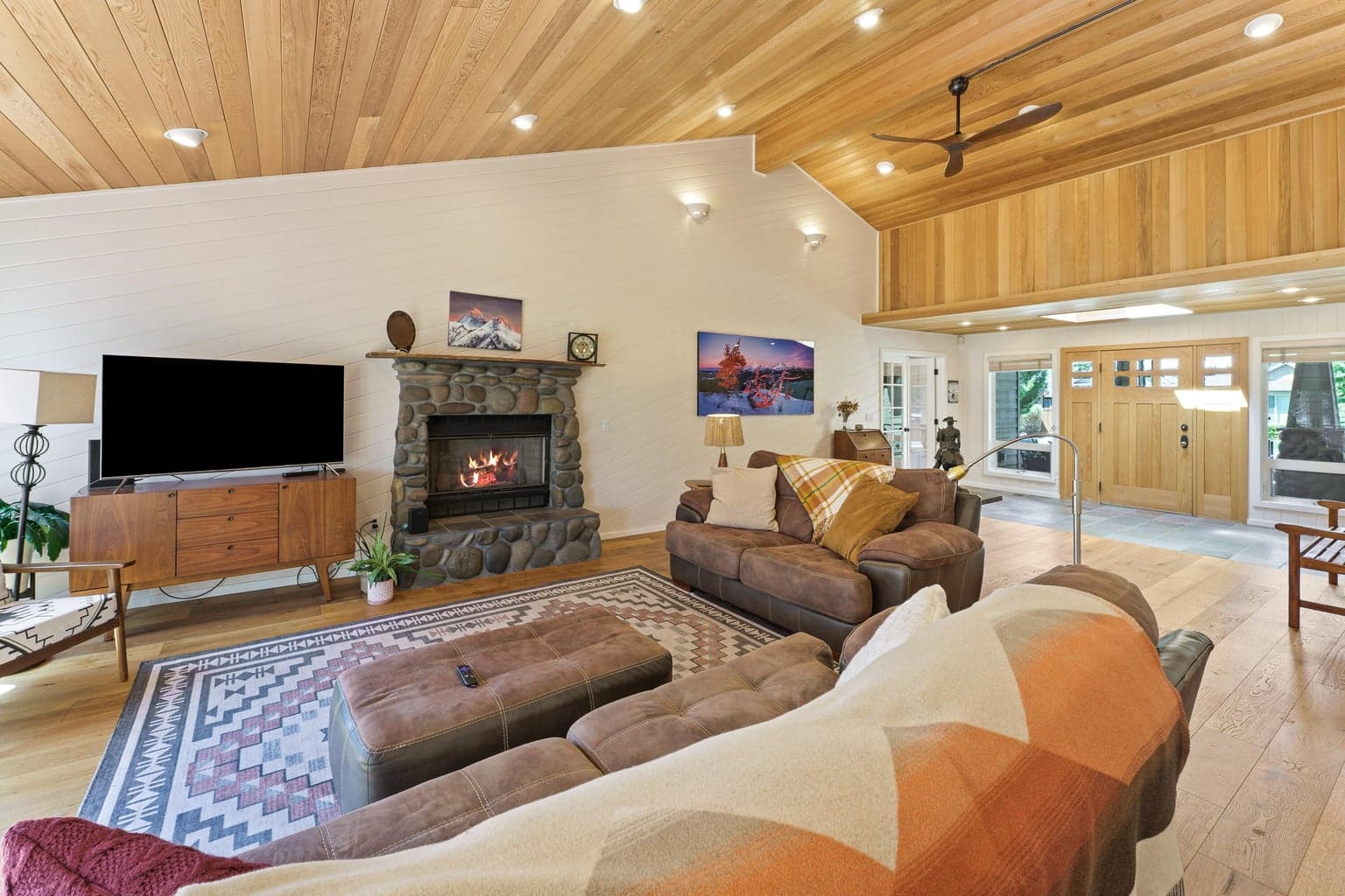Photo of 3094 Clubhouse 6 of 50