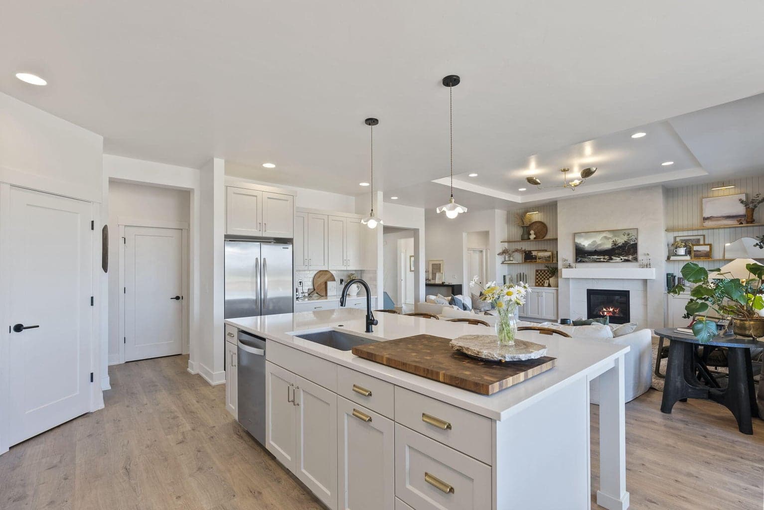Photo of 3811 NE Oakside 25 of 101