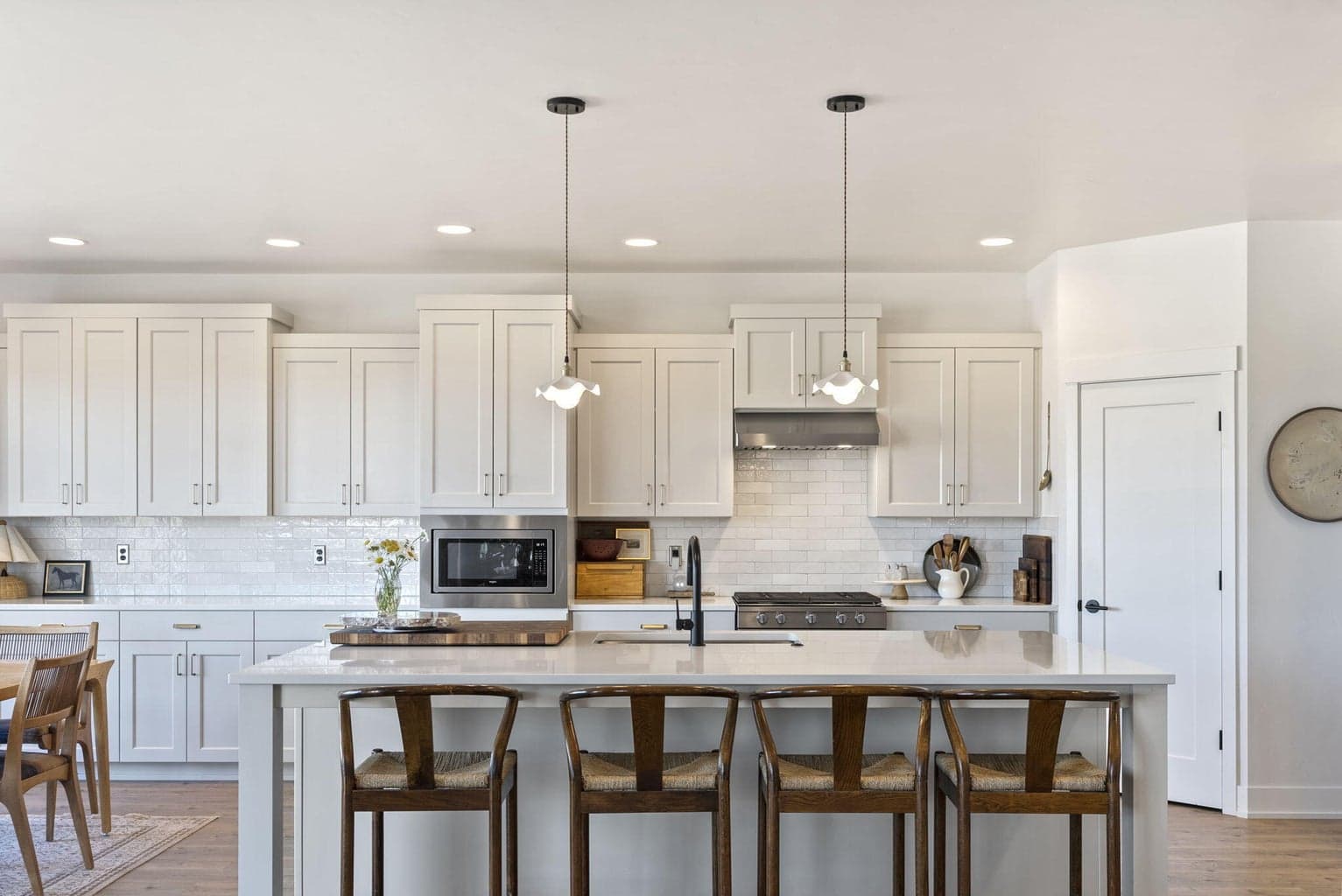Photo of 3811 NE Oakside 22 of 101