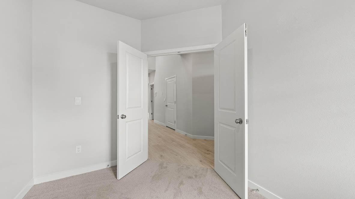 Photo of 21612 SE Fuji Drive 13 of 28