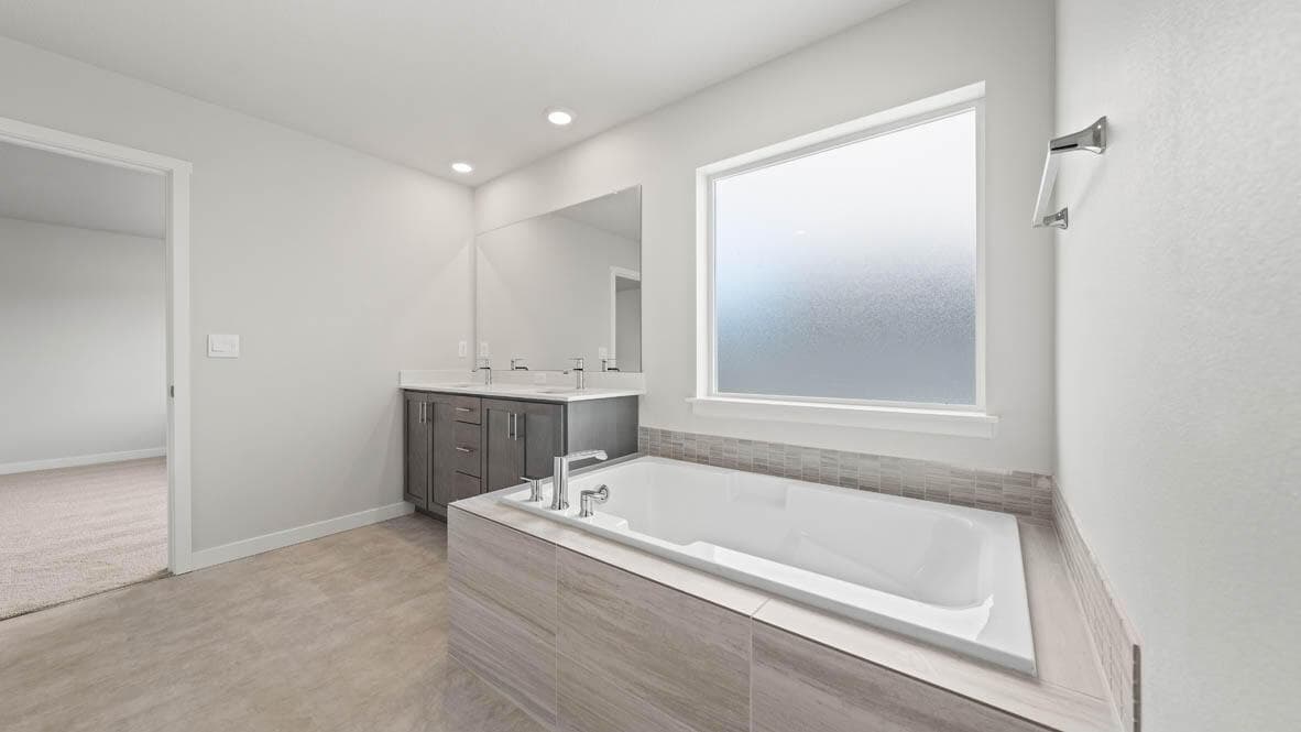 Photo of 21612 SE Fuji Drive 16 of 28
