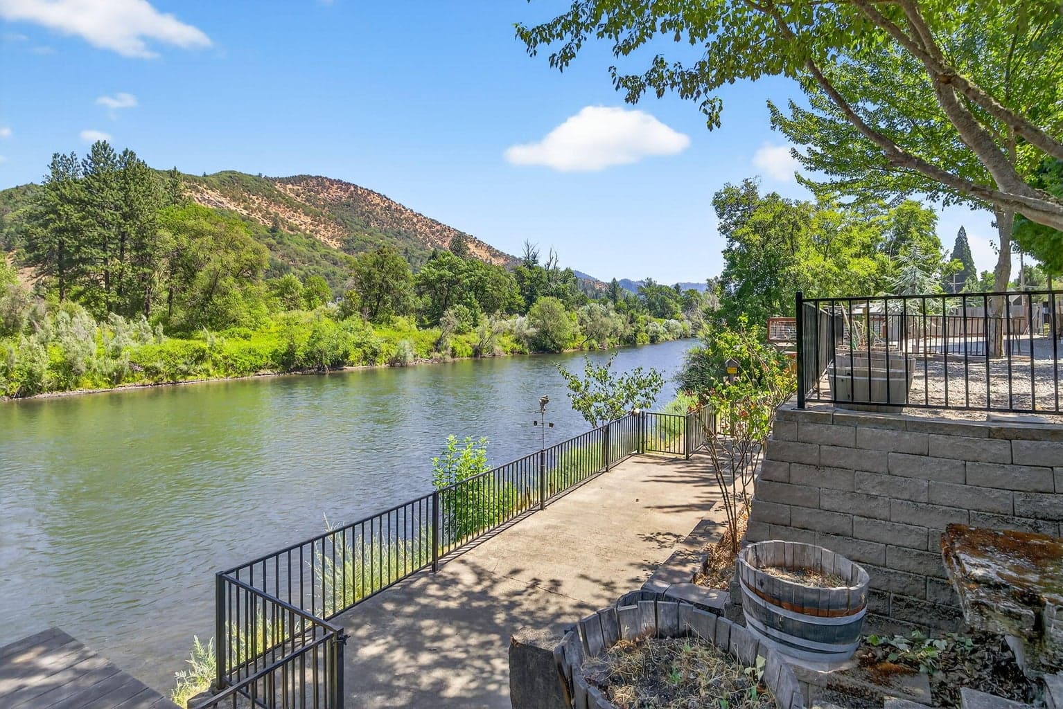 5508 Rogue River