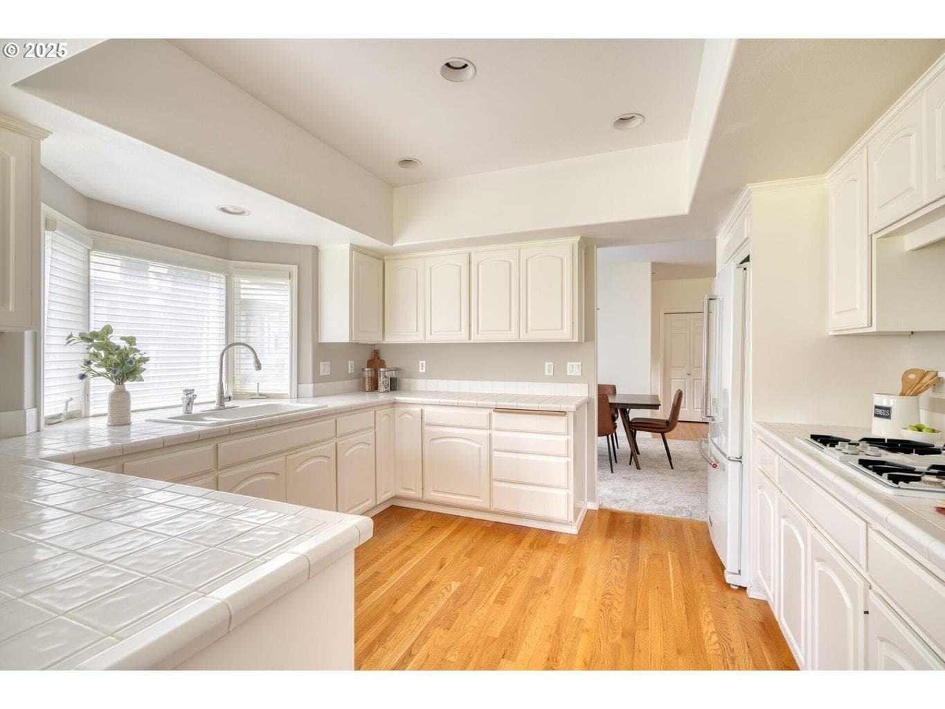 Photo of 60845 Willow Creek Loop 16 of 48