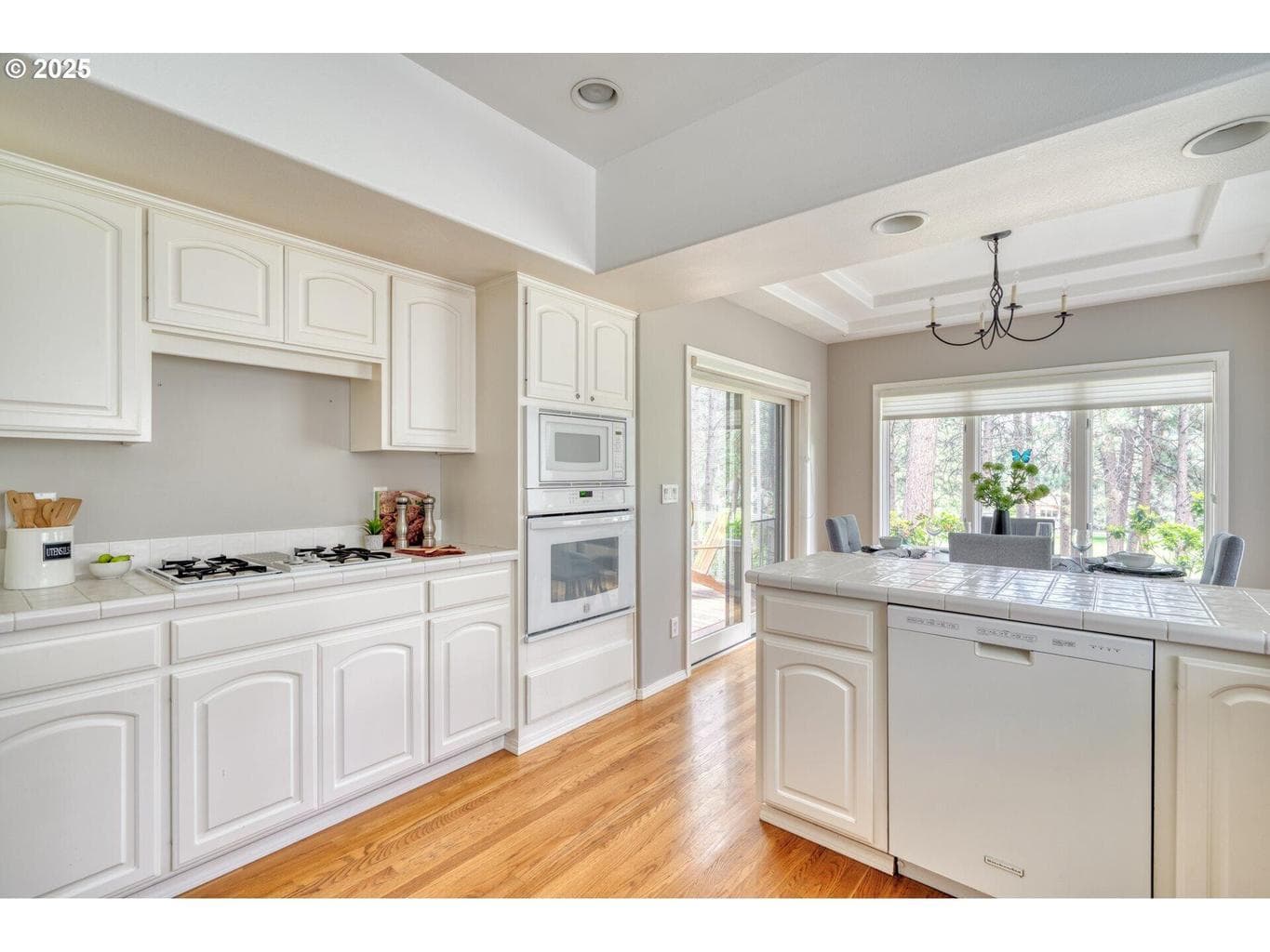 Photo of 60845 Willow Creek Loop 18 of 48