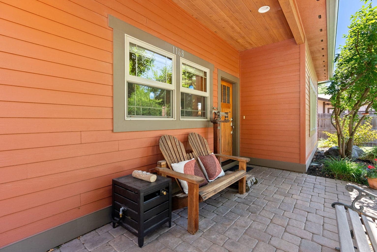 Front patio and entrance