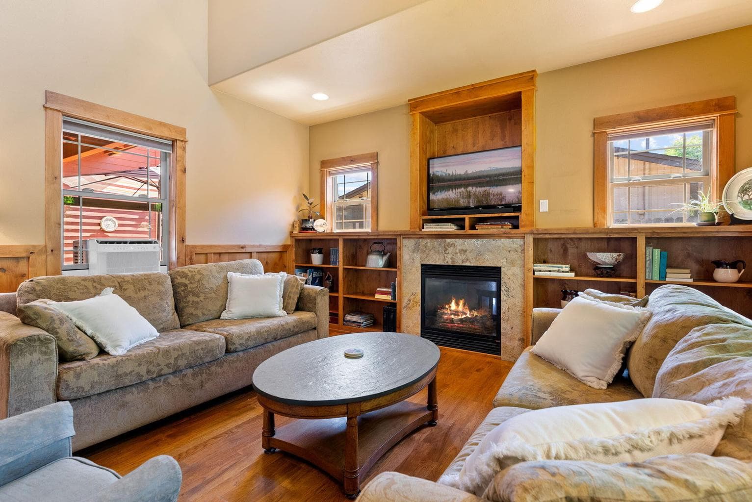 Photo of 1168 NW Federal Street 16 of 53