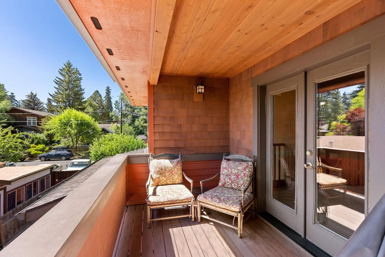 Second balcony accessed from bonus flex-space