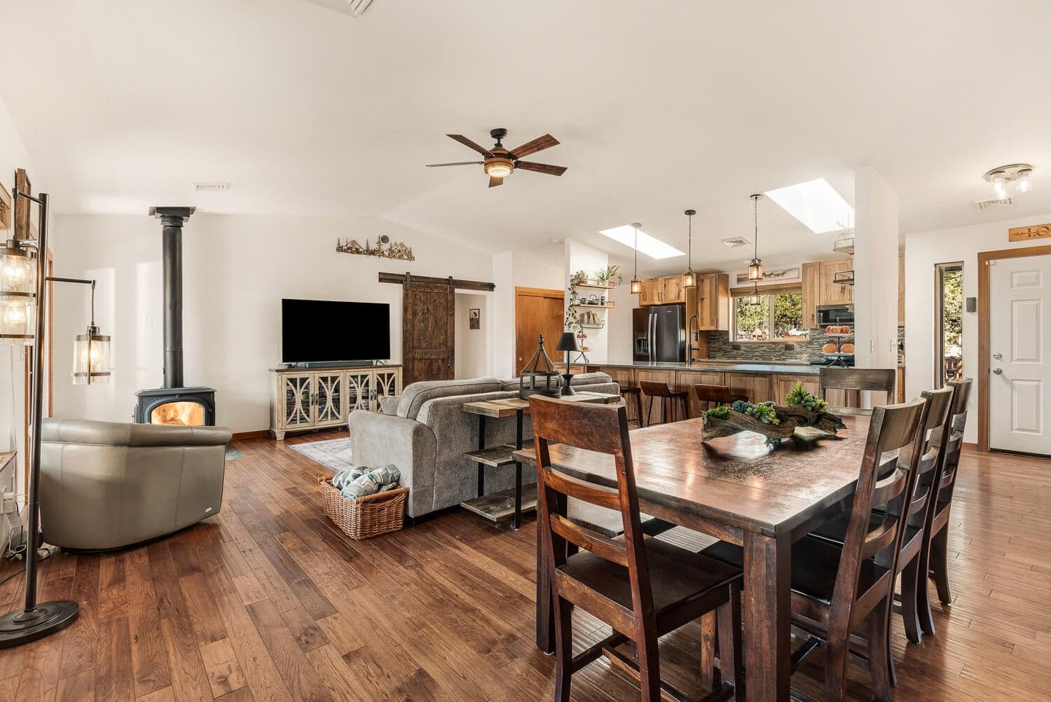 Photo of 18380 Goldcoach Road 9 of 40