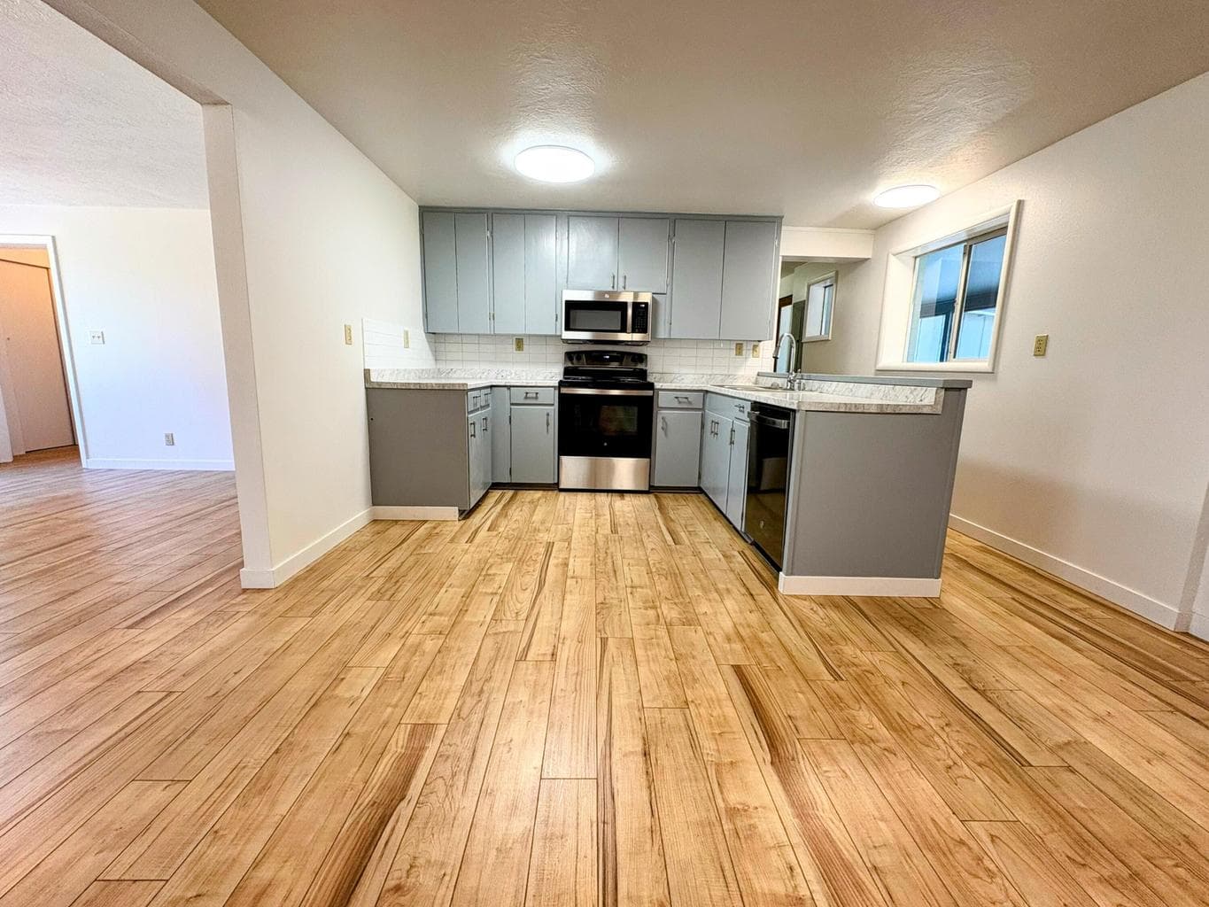 Photo of 52244 Huntington Road 10 of 34