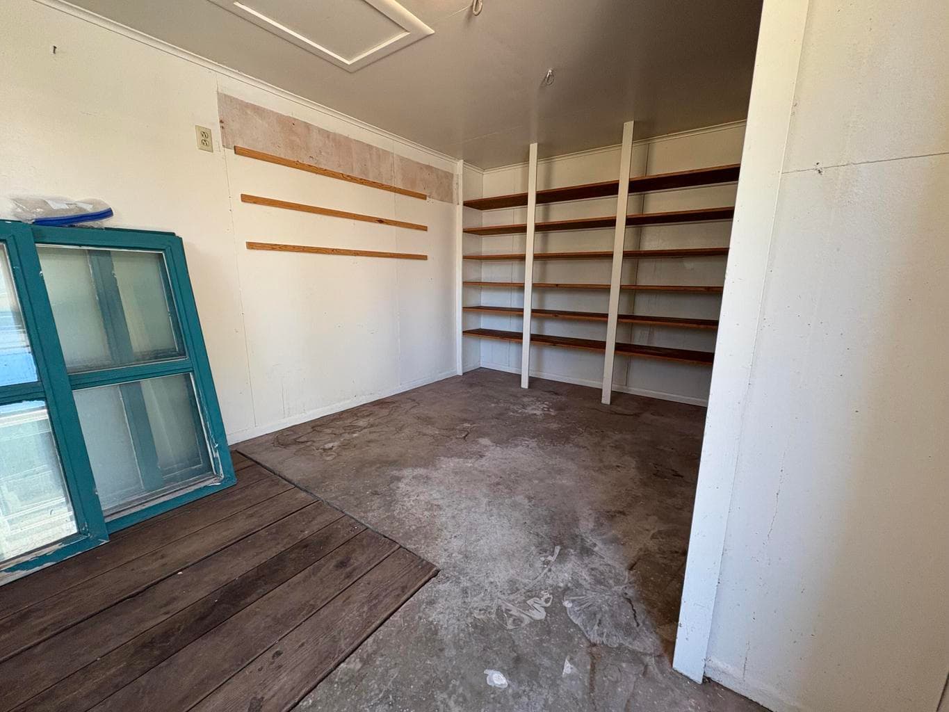 Photo of 52244 Huntington Road 34 of 34
