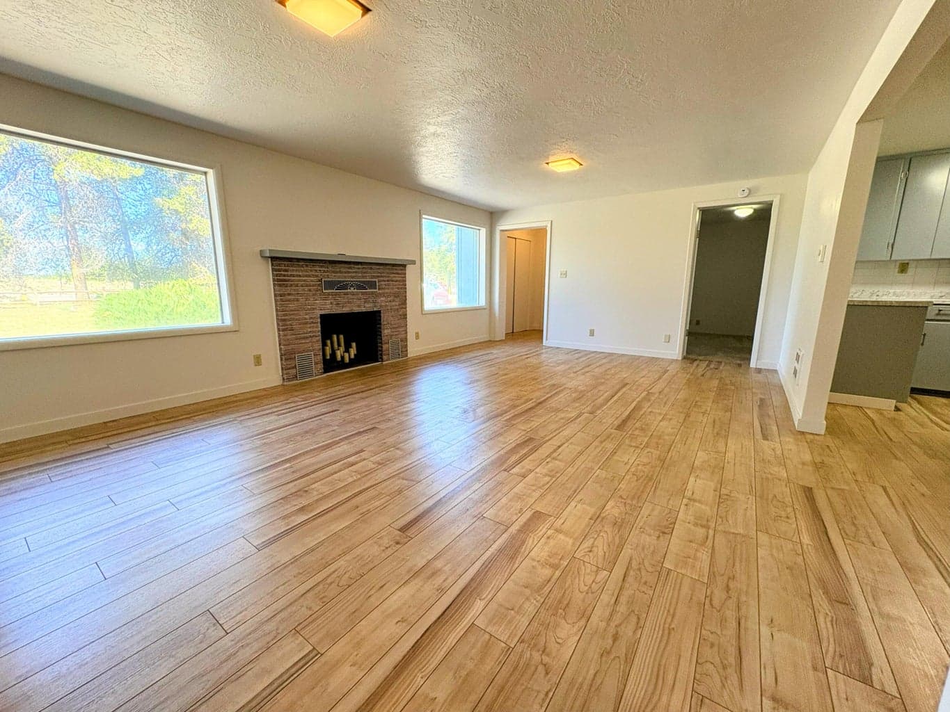 Photo of 52244 Huntington Road 7 of 34