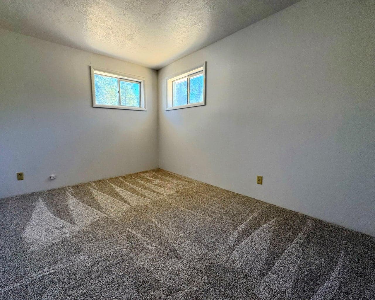 Photo of 52244 Huntington Road 16 of 34