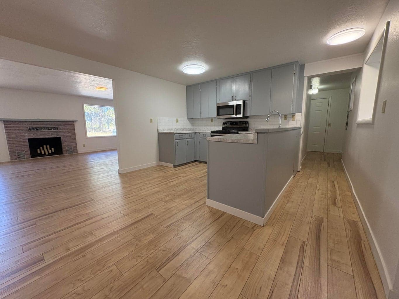 Photo of 52244 Huntington Road 11 of 34