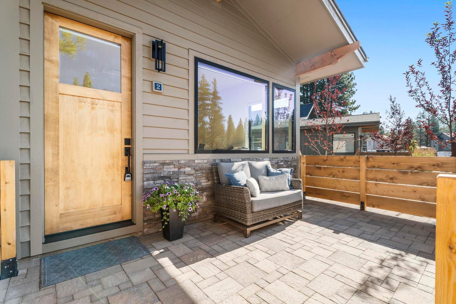 Photo of 18196 Forestbrook 4 of 64