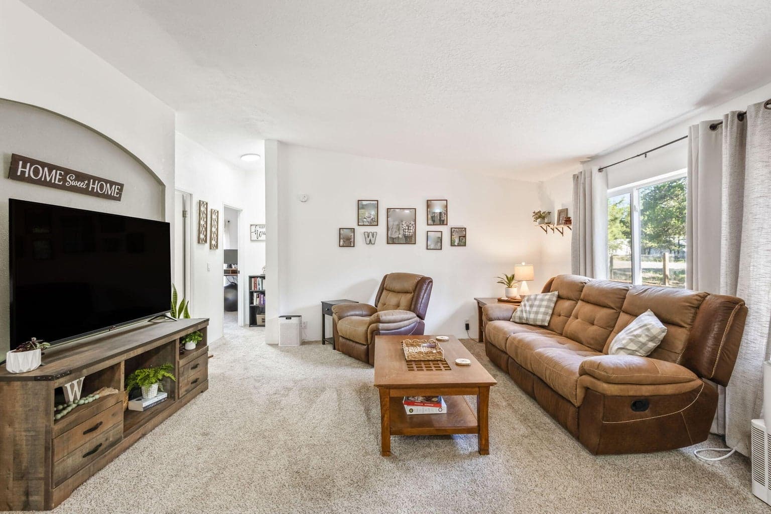 Photo of 16133 Del Pino Drive 6 of 36