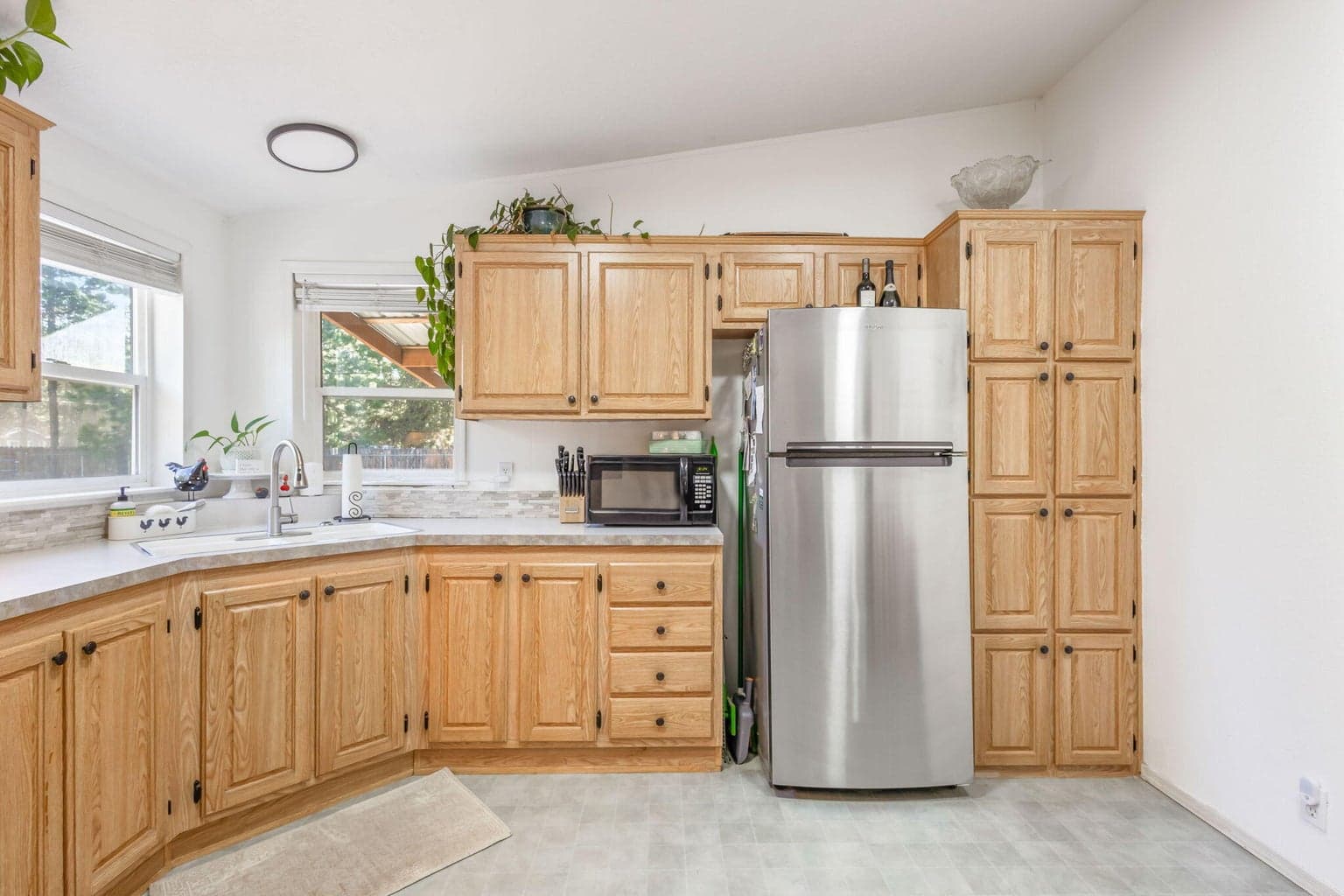 Photo of 16133 Del Pino Drive 10 of 36