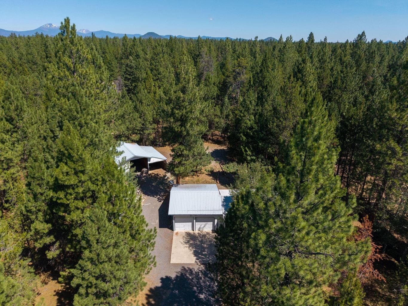 Photo of 15660 Woodgreen Court 33 of 39