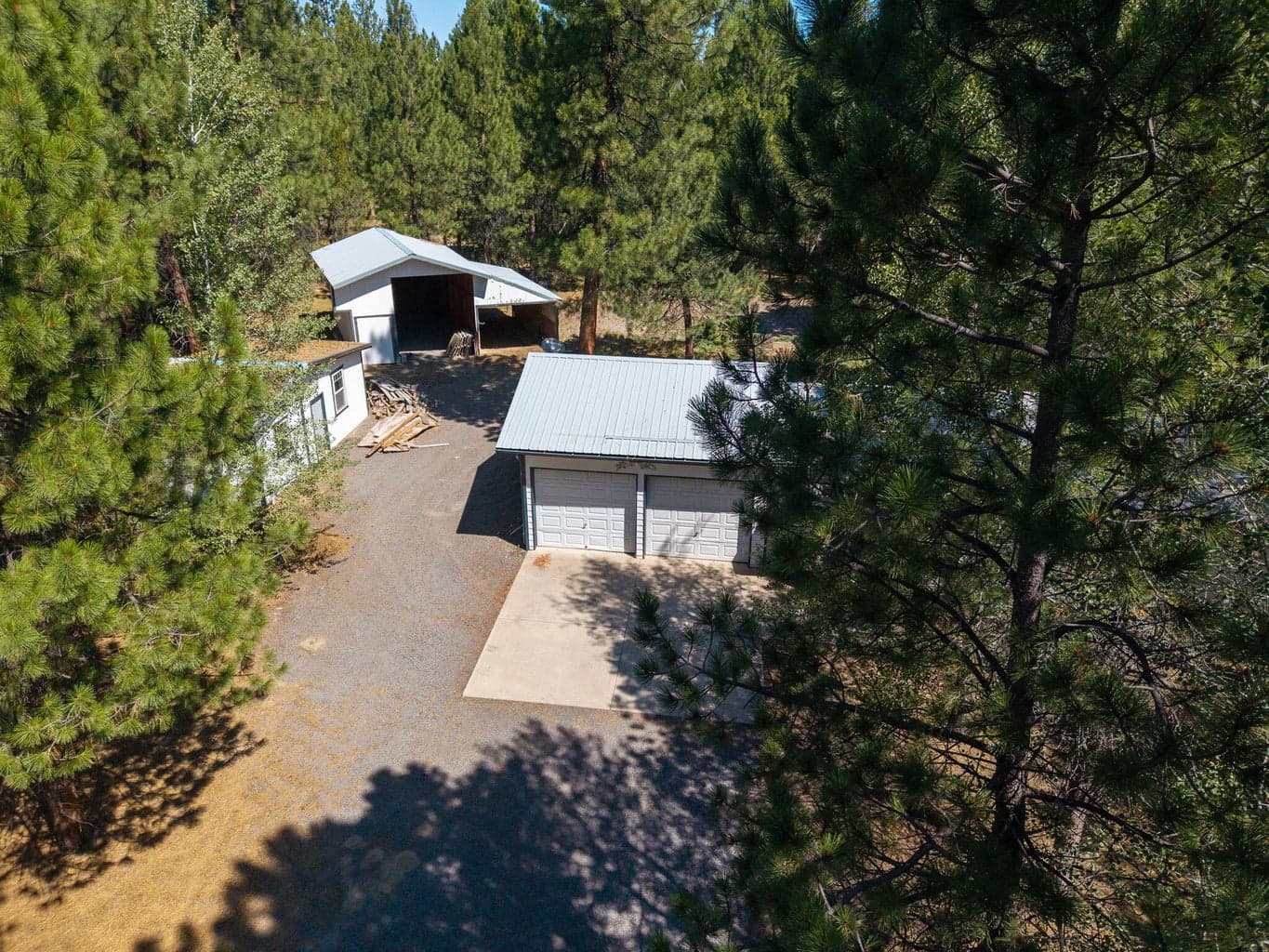 Photo of 15660 Woodgreen Court 34 of 39