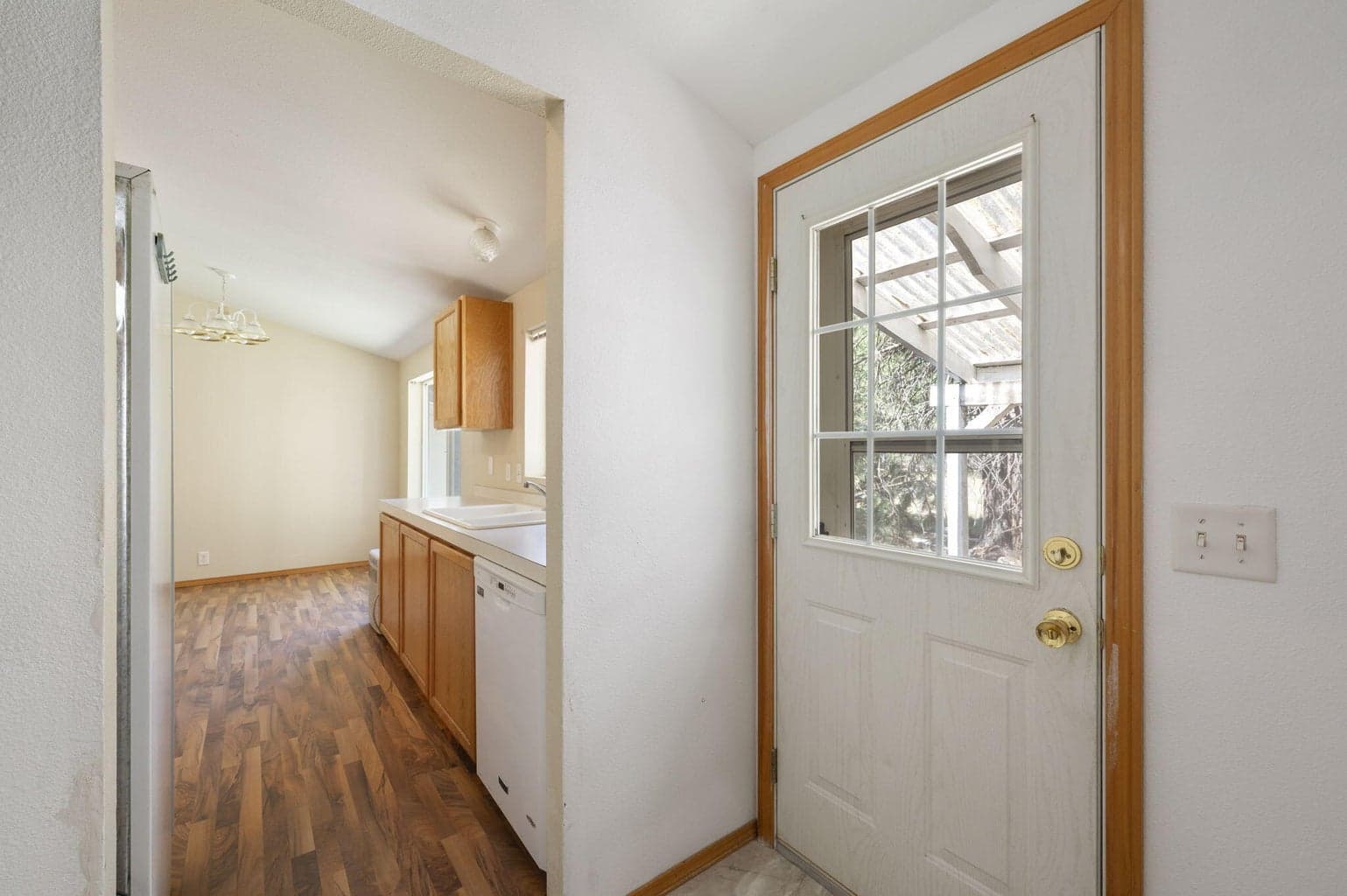 Photo of 15660 Woodgreen Court 13 of 39