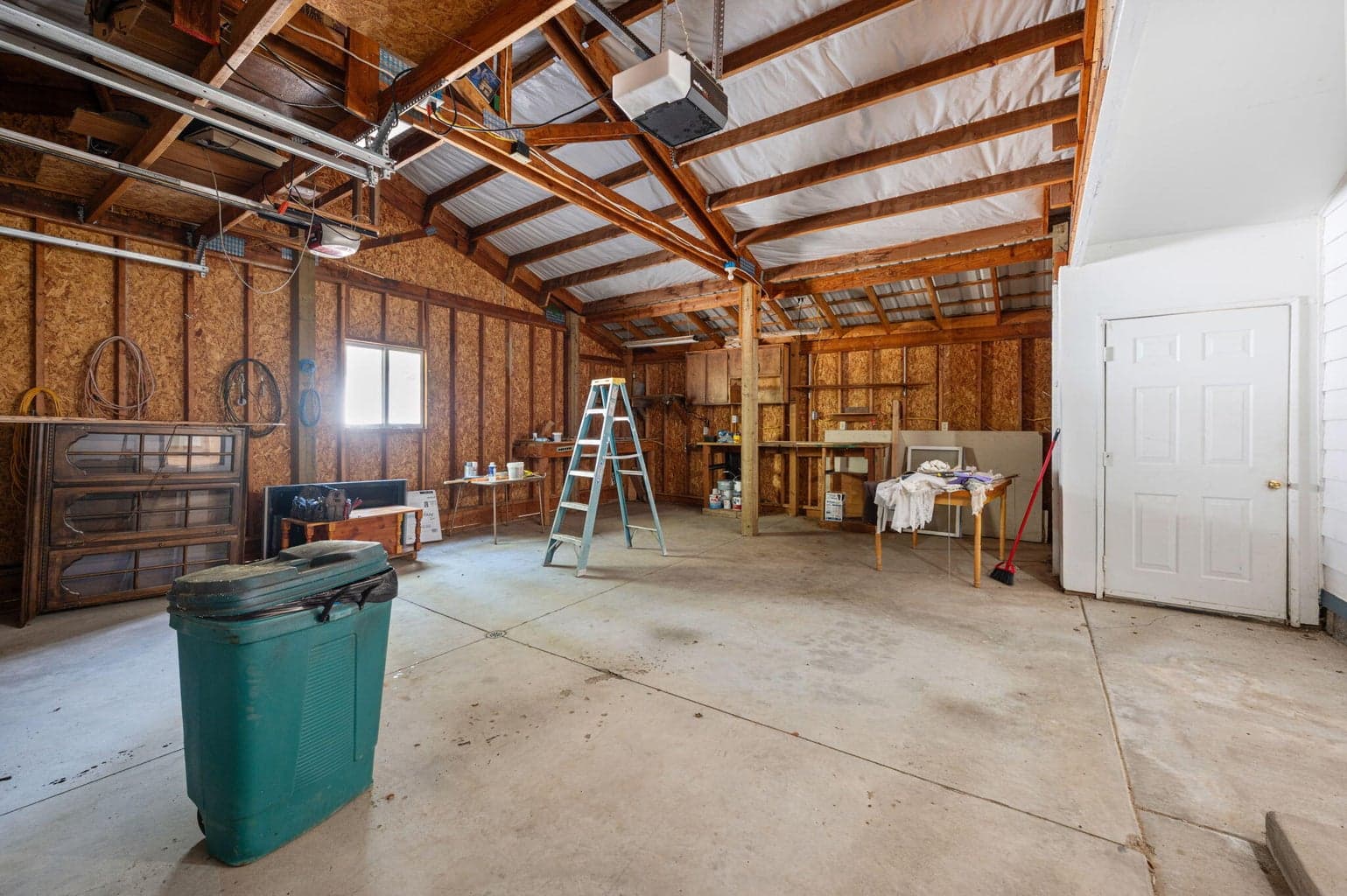 Photo of 15660 Woodgreen Court 29 of 39