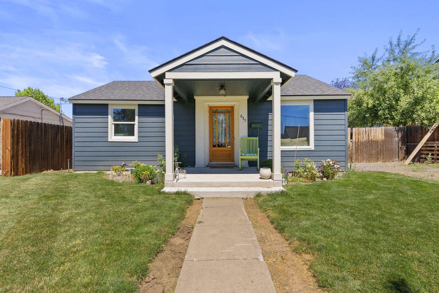 Photo of 635 2nd 1 of 23