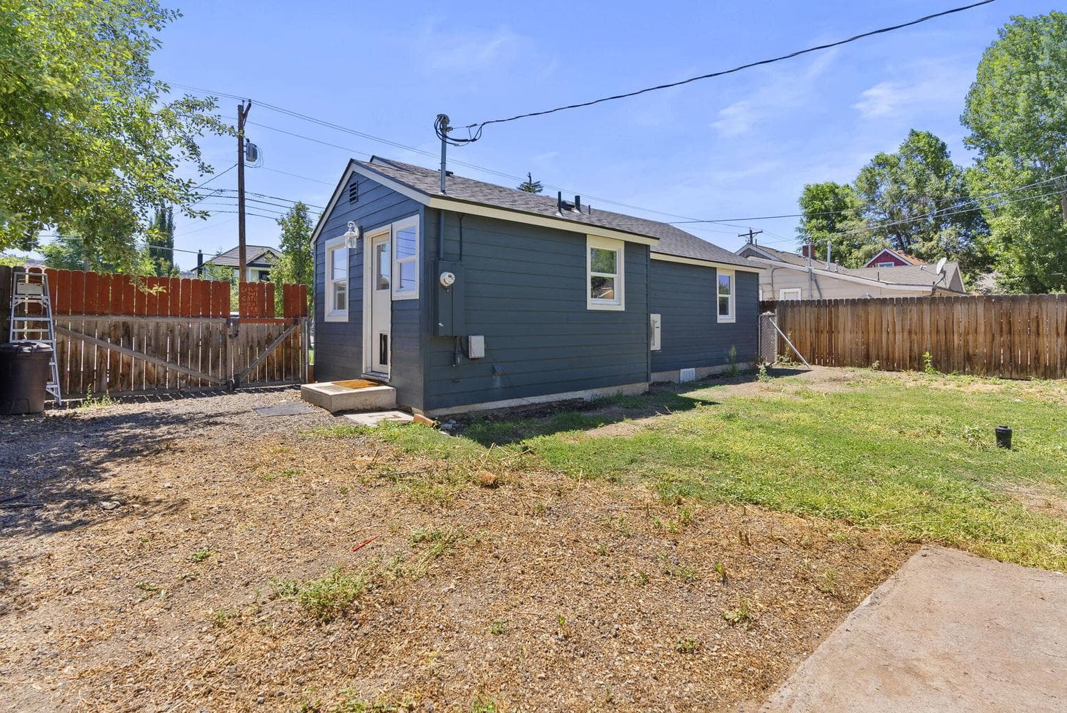 Photo of 635 2nd 5 of 23