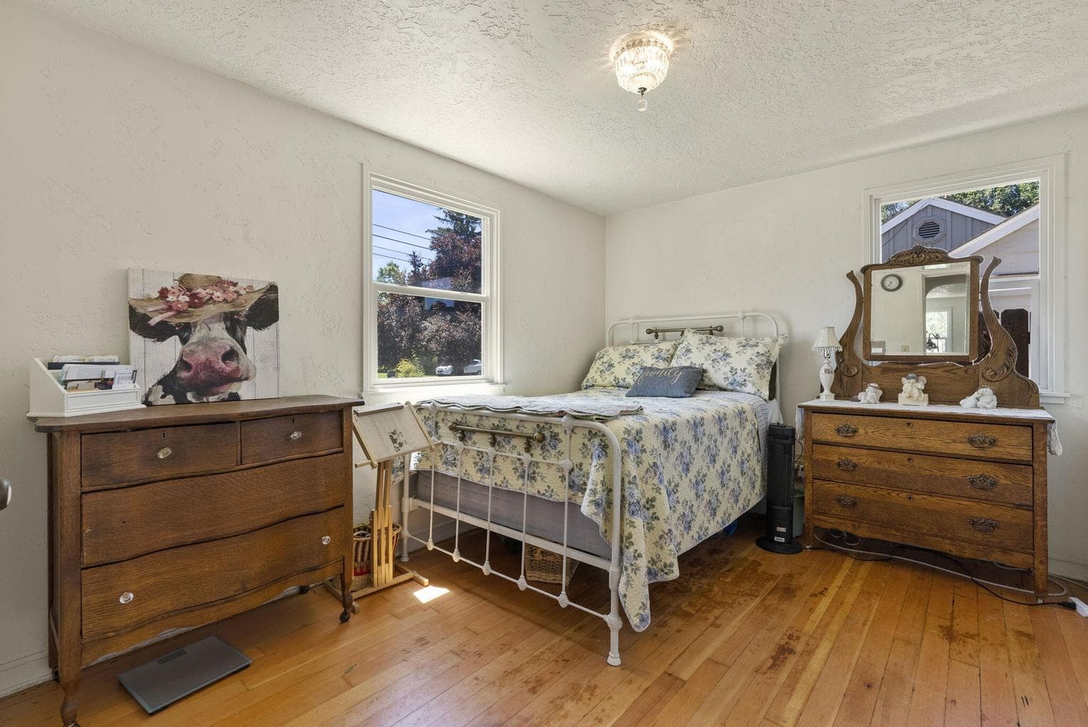 Photo of 635 NW 2nd Street 13 of 23