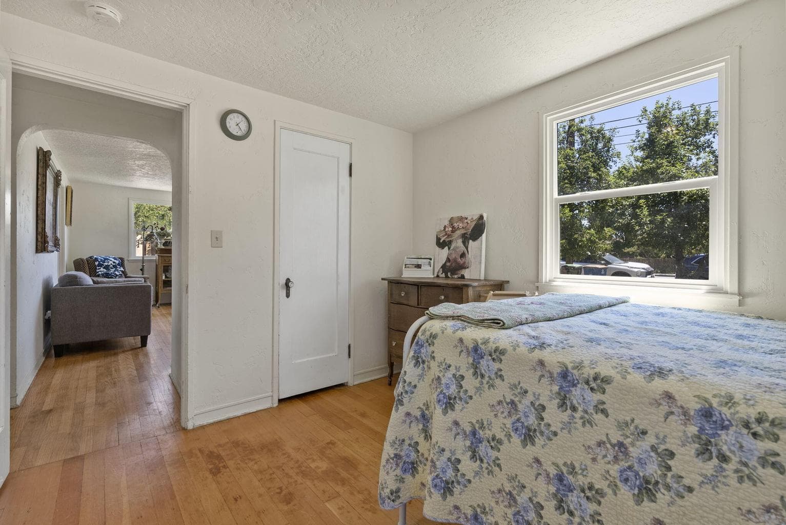 Photo of 635 NW 2nd Street 14 of 23