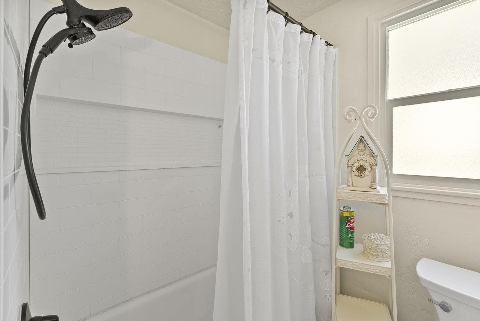 Photo of 635 NW 2nd Street 18 of 23