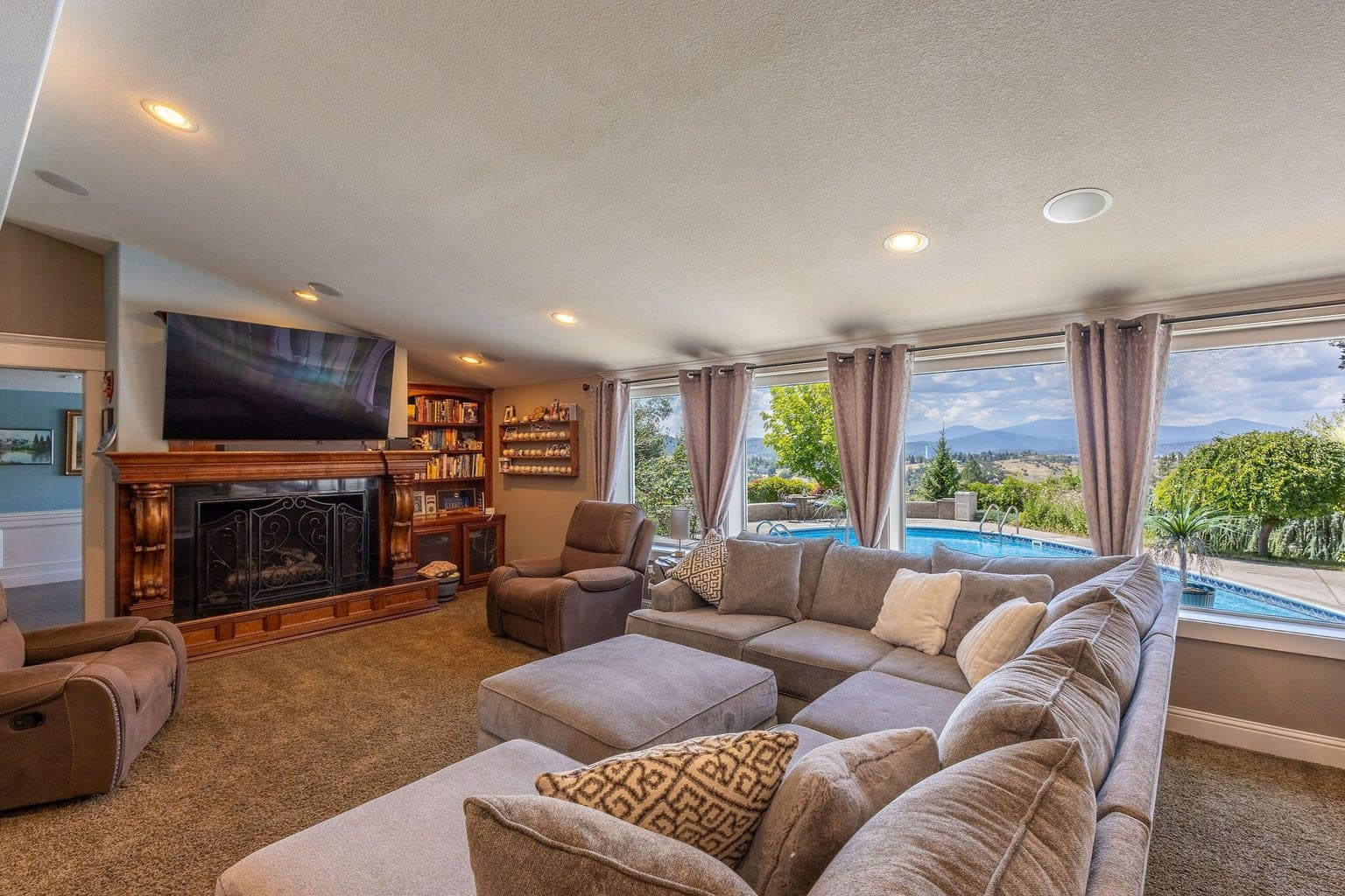 Photo of 818 Loma Linda 4 of 50