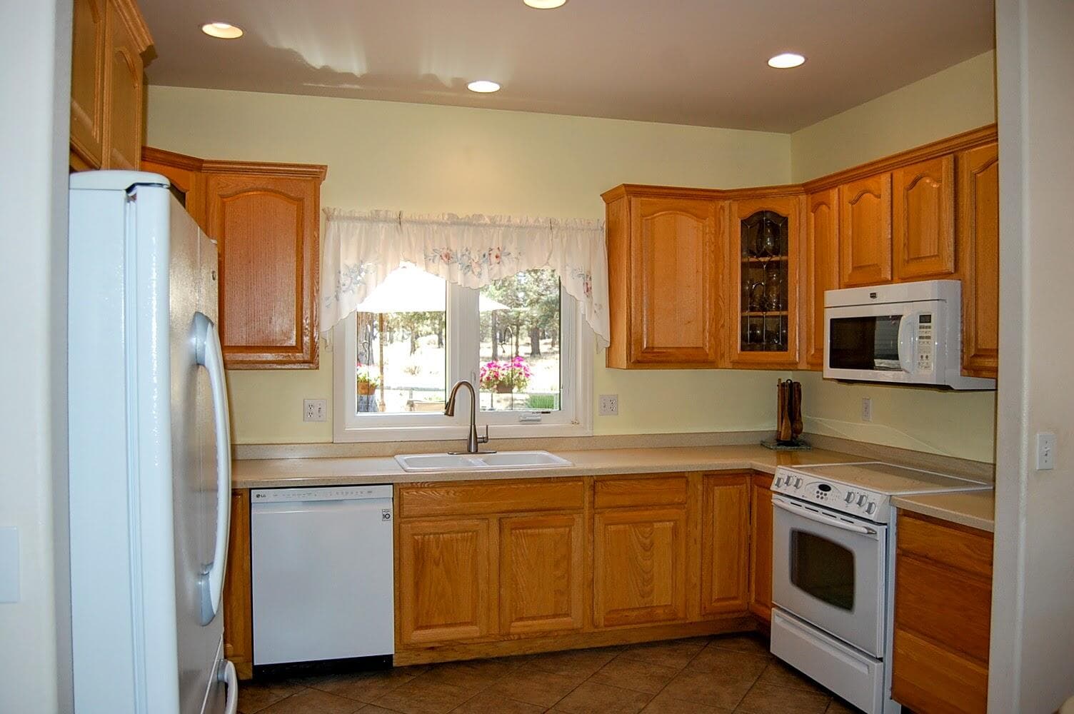 Photo of 69428 Lake Drive 18 of 38