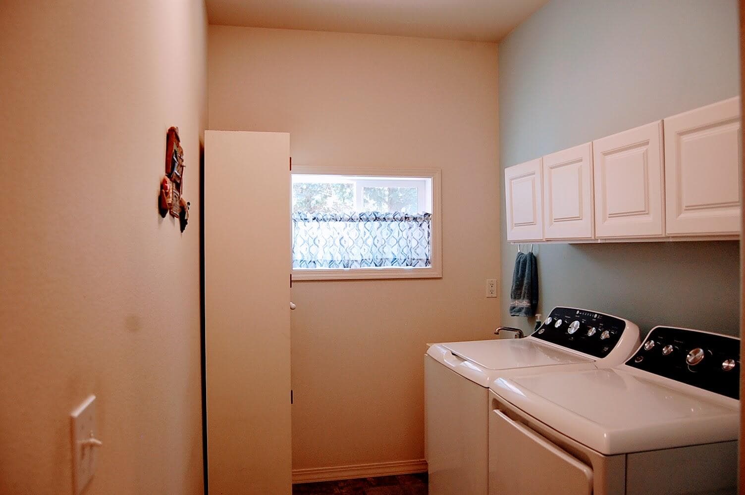 Photo of 69428 Lake Drive 25 of 38