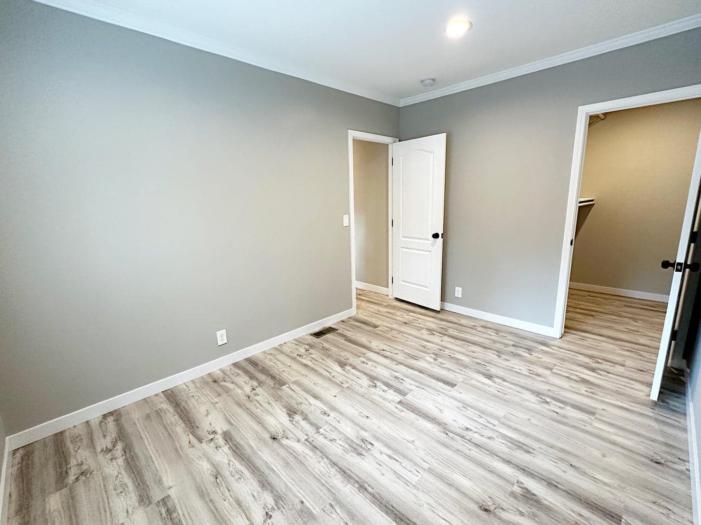 Photo of 61170 Chuckanut Drive 30 of 45