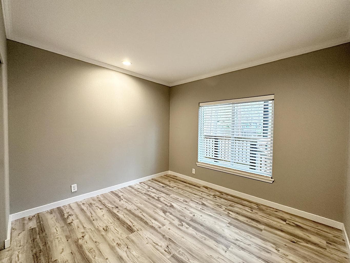 Photo of 61170 Chuckanut Drive 23 of 45