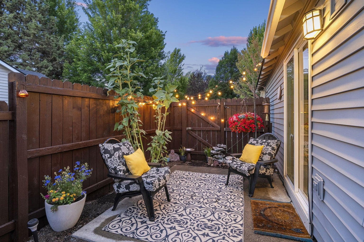 Photo of 61113 Larkspur 3 of 25