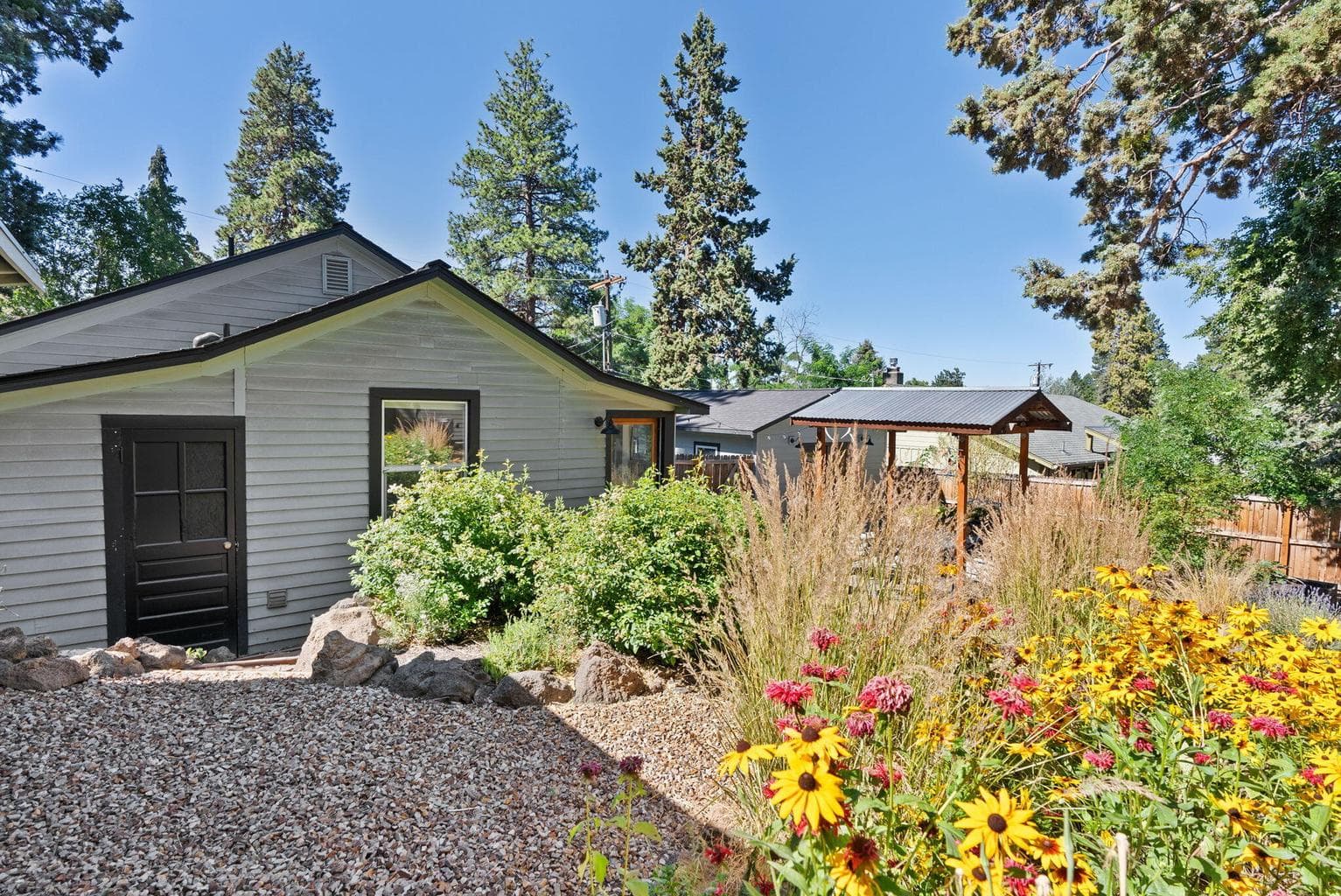 Photo of 664 NE Quimby Avenue 26 of 53