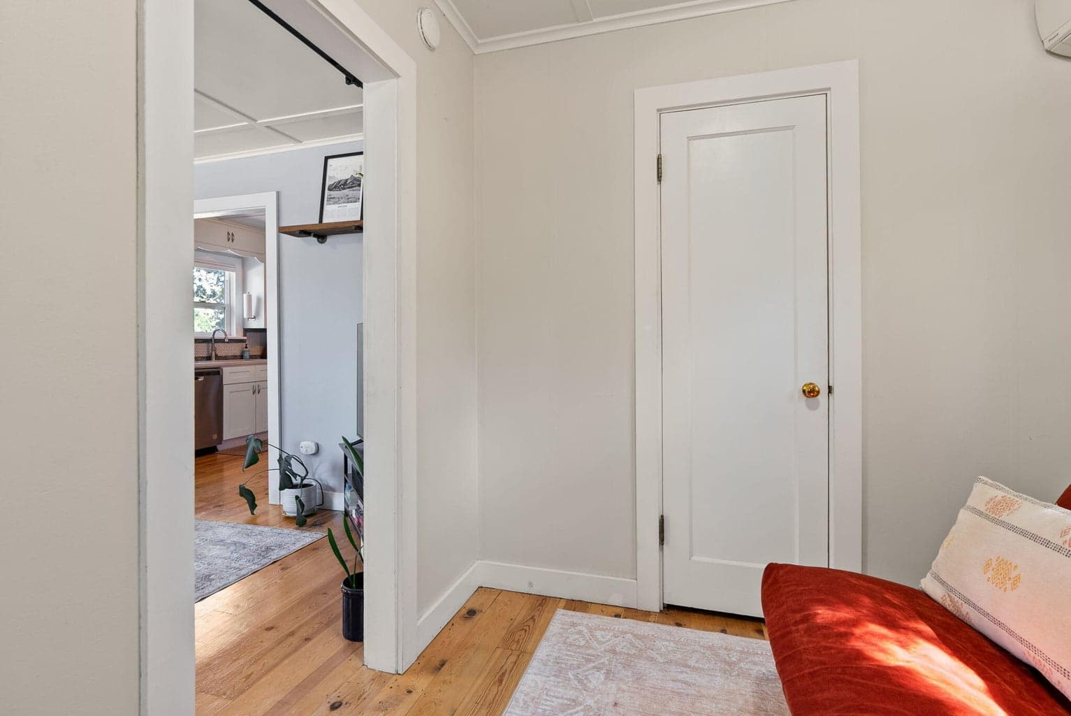 Photo of 664 NE Quimby Avenue 17 of 53
